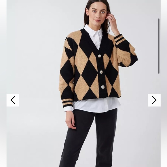 Black and Tan Argyle Women's Sweater - Picture 10 of 11